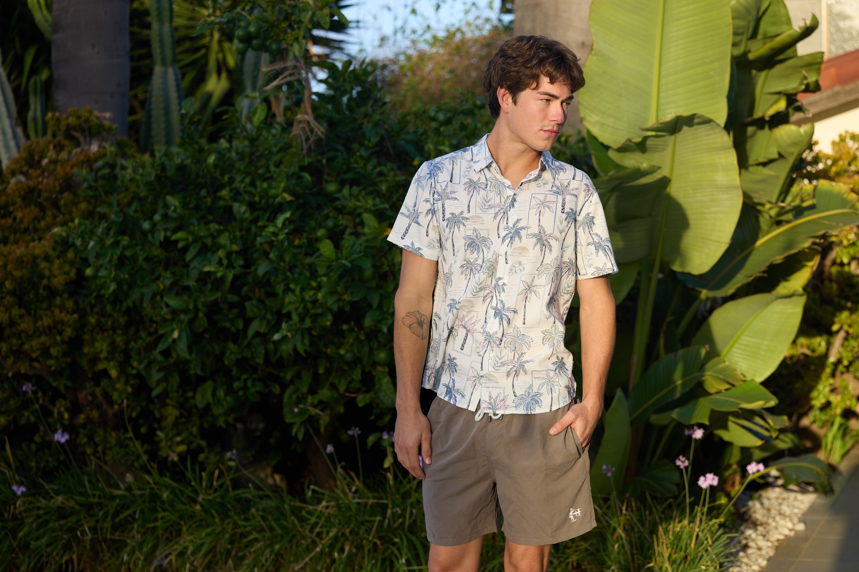 MENS ENDLESS SUMMER SOLID VOLLEY